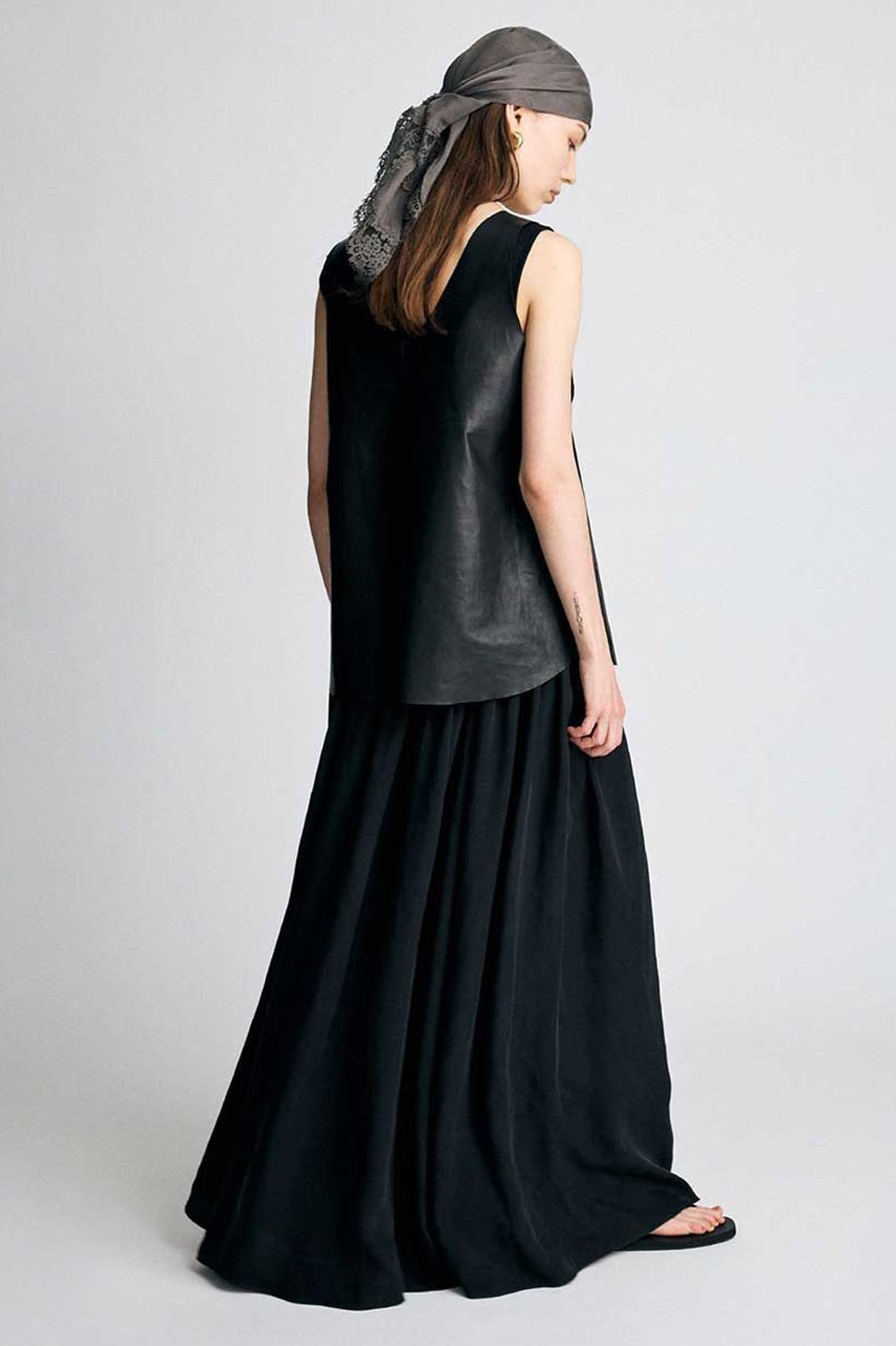 【ブリル/BRILL】のレザータンクトップ 大人の最旬トレンドファッション＆コーディネート founy(ファウニー) 　ファッション　Fashion　レディースファッション　Fashion for Women　トップス・カットソー　Cut & Sew Tops　キャミソール&ノースリーブ　Camisoles & Sleeveless Tops　シャツ・ブラウス・オフィスカジュアル　Elegant Blouses & Button-Ups　ロングTシャツ・Tシャツ　Longline T-Shirts & Tees　カットソー・ベーシックTシャツ　Cut-and-Sewn Tops / Stretch Tees & Basics　キャミソール　Camisole, Spaghetti Strap Top　タンク　Tank Top, Sleeveless Top　新作・新入荷　New Arrivals / New In　other-7|ID: prp329100004990544 ipo3291000000037380070