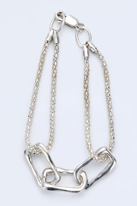 【メゾンドパルス/MAISON DPULSE】 【5/13 19:00販売開始】Original stone chain double ブレスレット大人の最旬トレンドファッション＆コーディネート founy(ファウニー) ファッション Fashion レディースファッション Fashion for Women ジュエリー Jewelry チェーン＆カフブレスレット Cuff & Chain Bracelets バングル・カフブレスレット Bangles & Cuff Bracelets エレガント 上品 Elegant クール Cool, Chic チェーン Chain, Chain Strap ブレスレット Bracelet, Wristband モダン Modern, Contemporary 新作・新入荷 New Arrivals / New In |ID:prp329100004992182