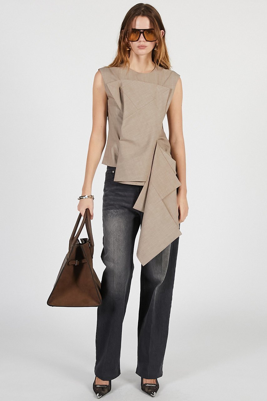 【プランク プロジェクト/PRANK PROJECT】のドレッシートップス / Architect Sleeveless Top 大人の最旬トレンドファッション＆コーディネート founy(ファウニー) 　ファッション　Fashion　レディースファッション　Fashion for Women　トップス・カットソー　Cut & Sew Tops　シャツ・ブラウス・オフィスカジュアル　Elegant Blouses & Button-Ups　おすすめ　Recommended / Our Picks　サマー　Summer, Summer Style　ショート　Short, Short Length　スリーブ　Sleeve, Long Sleeve / Short Sleeve　セットアップ　Set-Up, Coordinated Outfit　ドレープ　Drape, Draping Fabric　フォルム　Silhouette, Form　フロント　Front, Front Design　ボトム　Bottoms, Lower Wear　エレガント 上品　Elegant　新作・新入荷　New Arrivals / New In　other-7|ID: prp329100004992197 ipo3291000000037386563