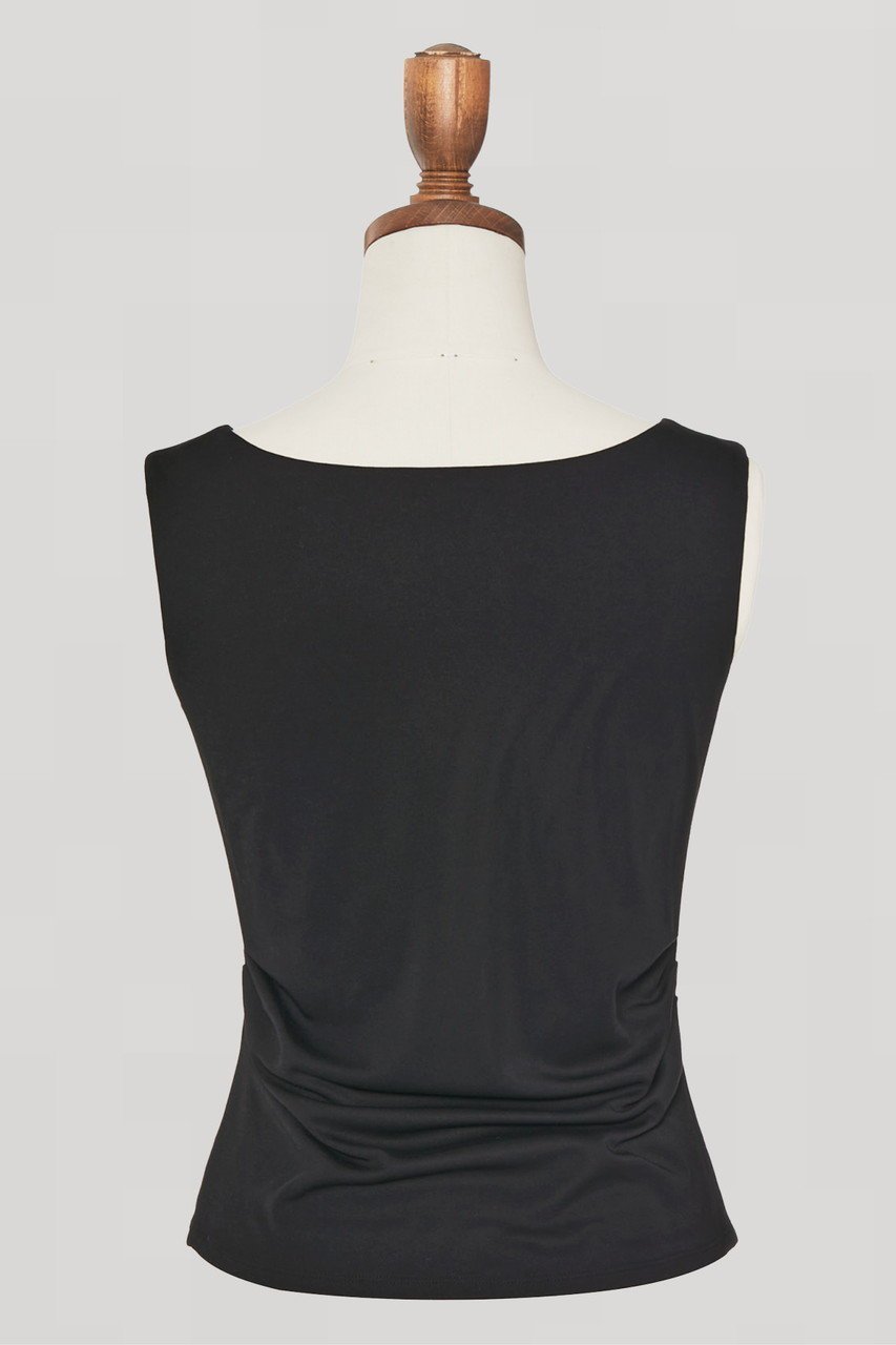 【デイジーリン/DAISY LIN】の2WAY Top “Elegant V” 大人の最旬トレンドファッション＆コーディネート founy(ファウニー) 　ファッション　Fashion　レディースファッション　Fashion for Women　トップス・カットソー　Cut & Sew Tops　キャミソール&ノースリーブ　Camisoles & Sleeveless Tops　シャツ・ブラウス・オフィスカジュアル　Elegant Blouses & Button-Ups　ロングTシャツ・Tシャツ　Longline T-Shirts & Tees　カットソー・ベーシックTシャツ　Cut-and-Sewn Tops / Stretch Tees & Basics　インナー　Innerwear　カーディガン　Cardigan, Knitwear　キャミソール　Camisole, Spaghetti Strap Top　吸水　Absorbent, Quick-Dry　ジャケット　Jacket, Outerwear　タンク　Tank Top, Sleeveless Top　デコルテ　Décolleté, Neckline　エレガント 上品　Elegant　新作・新入荷　New Arrivals / New In　other-2|ID: prp329100004992238 ipo3291000000037386918
