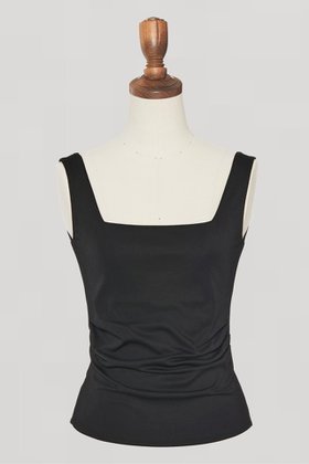 【デイジーリン/DAISY LIN】 2WAY Top “Elegant Square”大人の最旬トレンドファッション＆コーディネート founy(ファウニー) ファッション Fashion レディースファッション Fashion for Women トップス・カットソー Cut & Sew Tops キャミソール&ノースリーブ Camisoles & Sleeveless Tops シャツ・ブラウス・オフィスカジュアル Elegant Blouses & Button-Ups ロングTシャツ・Tシャツ Longline T-Shirts & Tees カットソー・ベーシックTシャツ Cut-and-Sewn Tops / Stretch Tees & Basics インナー Innerwear ウォッシャブル Machine Washable カーディガン Cardigan, Knitwear キャミソール Camisole, Spaghetti Strap Top 吸水 Absorbent, Quick-Dry ジャケット Jacket, Outerwear スクエア Square, Square Shape タンク Tank Top, Sleeveless Top デコルテ Décolleté, Neckline バランス Balance, Style Balance 新作・新入荷 New Arrivals / New In |ID:prp329100004992239