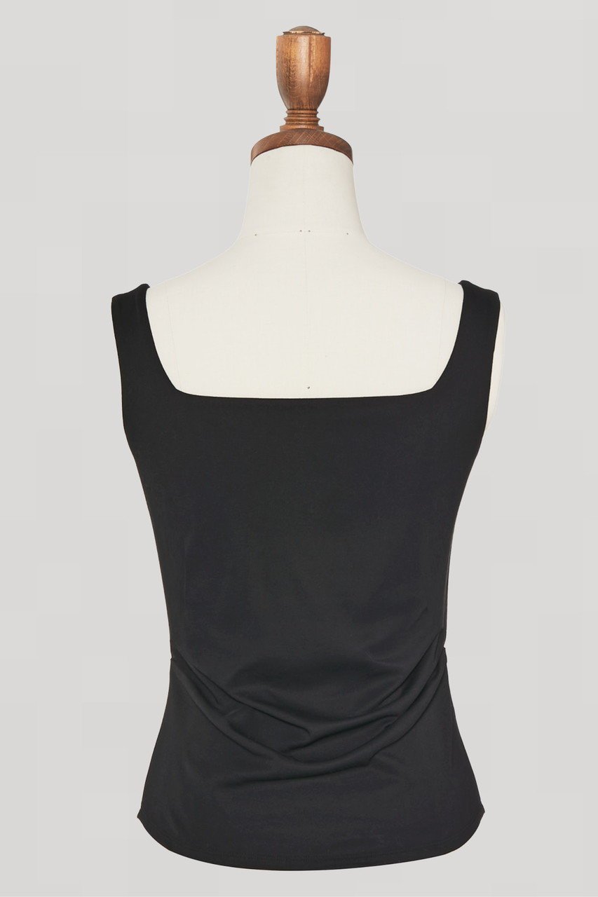 【デイジーリン/DAISY LIN】の2WAY Top “Elegant Square” 大人の最旬トレンドファッション＆コーディネート founy(ファウニー) 　ファッション　Fashion　レディースファッション　Fashion for Women　トップス・カットソー　Cut & Sew Tops　キャミソール&ノースリーブ　Camisoles & Sleeveless Tops　シャツ・ブラウス・オフィスカジュアル　Elegant Blouses & Button-Ups　ロングTシャツ・Tシャツ　Longline T-Shirts & Tees　カットソー・ベーシックTシャツ　Cut-and-Sewn Tops / Stretch Tees & Basics　インナー　Innerwear　ウォッシャブル　Machine Washable　カーディガン　Cardigan, Knitwear　キャミソール　Camisole, Spaghetti Strap Top　吸水　Absorbent, Quick-Dry　ジャケット　Jacket, Outerwear　スクエア　Square, Square Shape　タンク　Tank Top, Sleeveless Top　デコルテ　Décolleté, Neckline　バランス　Balance, Style Balance　新作・新入荷　New Arrivals / New In　other-2|ID: prp329100004992239 ipo3291000000037386930