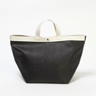 【エルベシャプリエ/Herve Chapelier】のGPライン舟形トート(L) 人気、トレンドファッション・服の通販 founy(ファニー) ファッション Fashion レディースファッション Ladies' Fashion Online バッグ Bag キャンバス Canvas シルバー Silver フランス France ポケット Pocket リュクス Luxe 別注 Special Order thumbnail NOIR&#215;IVOIRE|ID: prp329100000020006 ipo3291000000032165347
