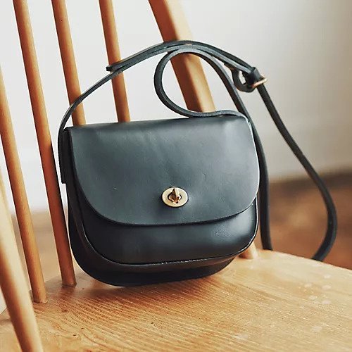 【ミミ/Mimi】のフランシス 人気、トレンドファッション・服の通販 founy(ファニー) 　ファッション　Fashion　レディースファッション　Fashion for Women　クラシカル　Classical, Vintage-Inspired　シンプル　Simple, Minimal　スタンダード　Standard, Basic　フォーマル　Formal, Dressy　フラップ　Flap, Flap Pocket　ポケット　Pocket, Pocket Detail　ポシェット　Pochette, Mini Bag　人気　Popular, Best Seller　other-2|ID: prp329100000023589 ipo3291000000031305495