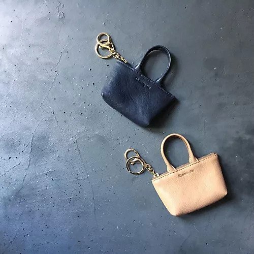 【ダマスキーナ/Damasquina】のMINI BAG 人気、トレンドファッション・服の通販 founy(ファニー) ファッション Fashion レディースファッション Fashion for Women バッグ Bags キャンバス Canvas, Canvas Fabric キーホルダー Keychain, Key Holder ダメージ Distressed, Destroyed フォルム Silhouette, Form ポーチ Pouch, Small Case ループ Loop, Loop Knit 定番 Standard, Basic Item 財布 Wallet, Purse other-2|ID: prp329100000201550 ipo3291000000031306480