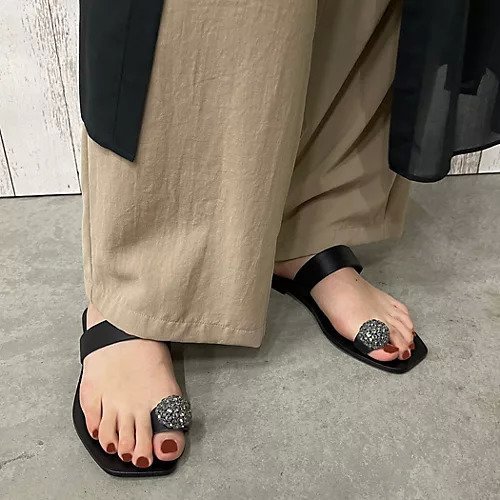 【ノーリーズ/NOLLEY'S】の【FABIO RUSCONI/ ファビオルスコーニ】ビジューフィンガーフックサンダル インテリア・キッズ・メンズ・レディースファッション・服の通販 founy(ファニー) https://founy.com/ ファッション Fashion レディースファッション WOMEN イタリア Italy スクエア Square ビジュー Bijou フェミニン Feminine フォルム Form ラップ Wrap |ID: prp329100001128313 ipo3291000000031836199