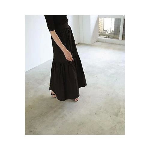 【マージュール/marjour】のMONOTONE TIERED SKIRT インテリア・キッズ・メンズ・レディースファッション・服の通販 founy(ファニー) 　ファッション　Fashion　レディースファッション　WOMEN　スカート　Skirt　ティアードスカート　Tiered Skirts　秋　Autumn/Fall　スウェット　Sweat　スニーカー　Sneakers　タイツ　Tights　タンク　Tank　チュニック　Tunic　ティアード　Tiered　長袖　Long Sleeve　バランス　Balance　冬　Winter　おすすめ　Recommend　BLACK|ID: prp329100001593969 ipo3291000000022798201