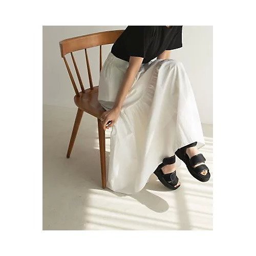 【マージュール/marjour】のMONOTONE TIERED SKIRT インテリア・キッズ・メンズ・レディースファッション・服の通販 founy(ファニー) 　ファッション　Fashion　レディースファッション　WOMEN　スカート　Skirt　ティアードスカート　Tiered Skirts　秋　Autumn/Fall　スウェット　Sweat　スニーカー　Sneakers　タイツ　Tights　タンク　Tank　チュニック　Tunic　ティアード　Tiered　長袖　Long Sleeve　バランス　Balance　冬　Winter　おすすめ　Recommend　OFFWHITE|ID: prp329100001593969 ipo3291000000022798203