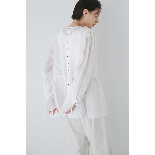 【ヒューマンウーマン/HUMAN WOMAN】の菊池亜希子 LEE hwコラボボリュームブラウス(オフィシャルサイト限定”丈長めあり”) インテリア・キッズ・メンズ・レディースファッション・服の通販 founy(ファニー) https://founy.com/ ファッション Fashion レディースファッション WOMEN トップス・カットソー Tops/Tshirt シャツ/ブラウス Shirts/Blouses おすすめ Recommend コラボ Collaboration コンパクト Compact スタンダード Standard デニム Denim ブラウジング Browsing ワイド Wide 定番 Standard 雑誌 Magazine |ID: prp329100003338889 ipo3291000000030973153
