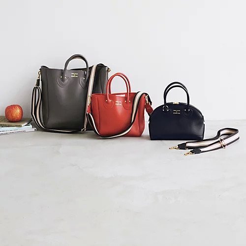 【ヤングアンドオルセン/YOUNG & OLSEN The DRYGOODS STORE】のEMBOSSED LEATHER ZIP BAG S 人気、トレンドファッション・服の通販 founy(ファニー) 　ファッション　Fashion　レディースファッション　Fashion for Women　クラシカル　Classical, Vintage-Inspired　ダブル　Double, Double-Breasted　ボストン　Boston　人気　Popular, Best Seller　other-2|ID: prp329100003646836 ipo3291000000032618577