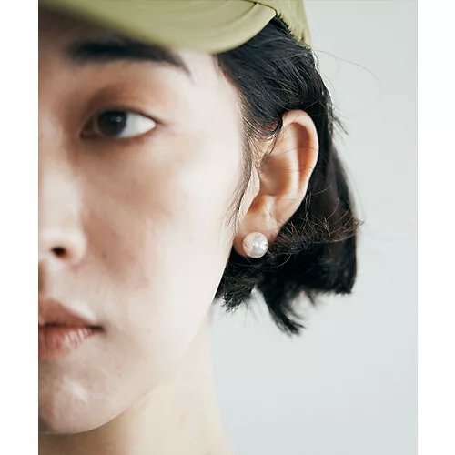 【マージュール/marjour】の[SURGICAL]PEARL EARRING 人気、トレンドファッション・服の通販 founy(ファニー) 　ファッション　Fashion　レディースファッション　Fashion for Women　ジュエリー　Jewelry　ファッションリング　Fashion Rings　イヤリング・フープ・ドロップタイプ　Hoop, Drop & Clip Earrings　おすすめ　Recommended / Our Picks　イヤリング　Earrings　カットソー　Cut and Sewn Top　シンプル　Simple, Minimal　スウェット / スエット　Sweatshirt, Sweatwear　パール　Pearl, Pearl Accent　other-3|ID: prp329100003657336 ipo3291000000031304123