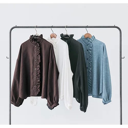 【トゥエルブクローゼット/12closet】の【石上美津江さんコラボ】【洗える】リネンフリルブラウス 人気、トレンドファッション・服の通販 founy(ファニー) 　ファッション　Fashion　レディースファッション　Fashion for Women　トップス・カットソー　Cut & Sew Tops　シャツ・ブラウス・オフィスカジュアル　Elegant Blouses & Button-Ups　コラボ　Collaboration, Collab　シャンブレー　Chambray, Denim-Like Fabric　スタンド　Stand Collar, Upright Stand　フリル　Frill, Ruffle　ベーシック　Basic, Essential　リネン　Linen, Linen Fabric　洗える　Machine Washable　other-3|ID: prp329100003704369 ipo3291000000033286467