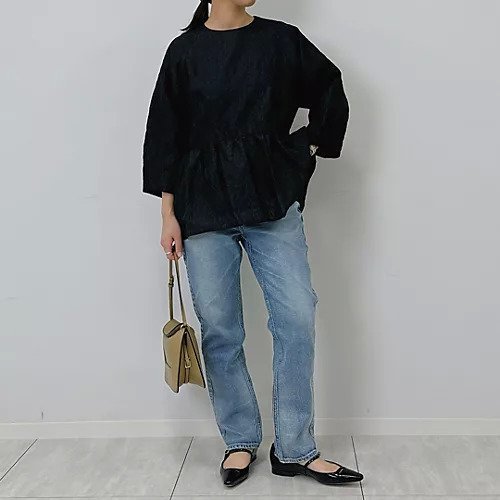 【エムセブンデイズ/M7days】のジャカードペプラムブラウス 人気、トレンドファッション・服の通販 founy(ファニー) 　ファッション　Fashion　レディースファッション　Fashion for Women　トップス・カットソー　Cut & Sew Tops　シャツ・ブラウス・オフィスカジュアル　Elegant Blouses & Button-Ups　エレガント 上品　Elegant　ジャカード／ジャガード　Jacquard, Woven Pattern　スリーブ　Sleeve, Long Sleeve / Short Sleeve　フェミニン　Feminine, Girly　ペプラム　Peplum, Flared Hem　other-2|ID: prp329100003715383 ipo3291000000031303836