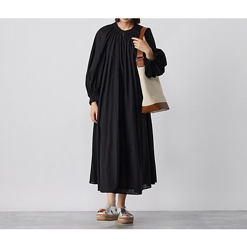 【マリハ/MARIHA】の春の花のドレス ロングスリーブ インテリア・キッズ・メンズ・レディースファッション・服の通販 founy(ファニー) https://founy.com/ ファッション Fashion レディースファッション Fashion for Women ワンピース Dresses フォーマル・パーティードレス・結婚式用ドレス Elegant & Casual Dresses ギャザー Gathered, Ruffled スリーブ Sleeve, Long Sleeve / Short Sleeve ドレス Dress, One-Piece バルーン Balloon, Balloon Silhouette ブラウジング Blouson Silhouette, Cinched Waist ロマンティック Romantic, Feminine Style ロング Long, Long-Length 春 Spring |ID: prp329100003722597 ipo3291000000035203143