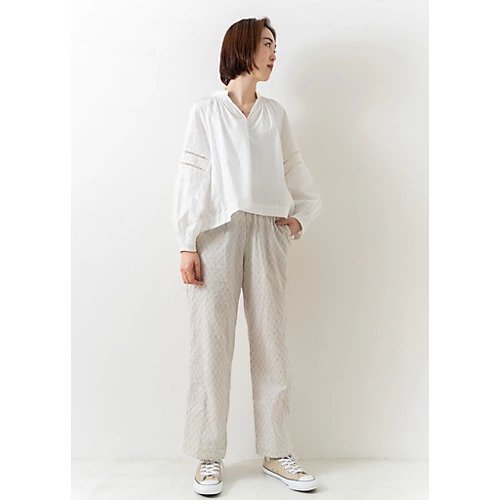 【ヌキテパ/NE QUITTEZ PAS】のFINE POPLIN KIKA EMB GATHER BLOUSE インテリア・キッズ・メンズ・レディースファッション・服の通販 founy(ファニー) https://founy.com/ ファッション Fashion レディースファッション WOMEN おすすめ Recommend ギャザー Gather ストライプ Stripe スリーブ Sleeve フェミニン Feminine レース Race |ID: prp329100003722747 ipo3291000000027523647