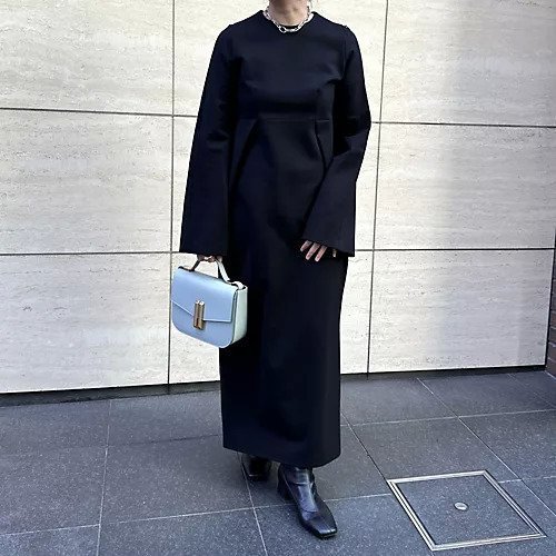 【エクラ/eclat】の【サイズ別注】ベルスリーブワンピース 人気、トレンドファッション・服の通販 founy(ファニー) 　ファッション　Fashion　レディースファッション　Fashion for Women　ワンピース　Dresses　コンパクト　Compact, Small Size　スリット　Slit, Slit Detail　スリーブ　Sleeve, Long Sleeve / Short Sleeve　フォルム　Silhouette, Form　別注　Limited Edition, Custom Order　other-2|ID: prp329100003723611 ipo3291000000031715775