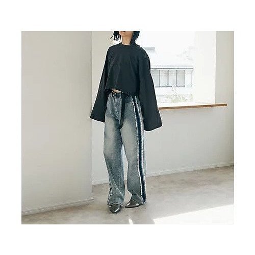 【マージュール/marjour】のSHORT OVER TEE 人気、トレンドファッション・服の通販 founy(ファニー) 　ファッション　Fashion　レディースファッション　WOMEN　インナー　Inner　インナーキャミ　Inner Cami　春　Spring　秋　Autumn/Fall　カーディガン　Cardigan　キャミ　Cami　ショート　Short　ジャケット　Jacket　ストレッチ　Stretch　デニム　Denim　トレンド　Trend　定番　Standard　ノースリーブ　No Sleeve　フィット　Fit　ベーシック　Basic　メンズ　Mens　ワイド　Wide　冬　Winter　夏　Summer　other-2|ID: prp329100003724317 ipo3291000000031303741