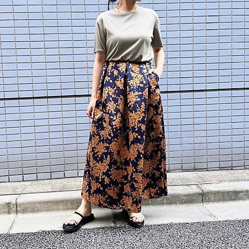 【エムセブンデイズ/M7days】のグログラン花柄タックスカート 人気、トレンドファッション・服の通販 founy(ファニー) 　ファッション　Fashion　レディースファッション　Fashion for Women　スカート　Skirts　グログラン　Grosgrain, Grosgrain Ribbon　タイツ　Tights, Legwear　トレンド　Trend, Trending Now　フォルム　Silhouette, Form　フラワー　Flower, Floral　プリント　Print, Printed Pattern　エレガント 上品　Elegant　秋　Autumn　other-3|ID: prp329100003810921 ipo3291000000034955294