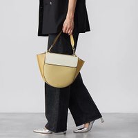 【ワンドラー/WANDLER】のHortensia Bag Medium 人気、トレンドファッション・服の通販 founy(ファニー) ファッション Fashion レディースファッション WOMEN ショルダー Shoulder フォルム Form ポケット Pocket ラップ Wrap |ID:prp329100003829115