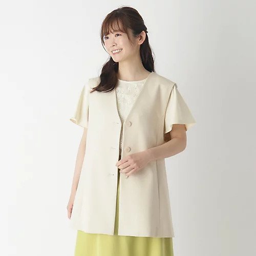 【ローラアシュレイ/LAURA ASHLEY】の【洗える/背面フリル/2つボタン】ベストジレ 人気、トレンドファッション・服の通販 founy(ファニー) 　ファッション　Fashion　レディースファッション　WOMEN　アウター　Coat Outerwear　トップス・カットソー　Tops/Tshirt　ベスト/ジレ　Gilets/Vests　スマート　Smart　フリル　Frills　ベスト　Vest　洗える　Washable　 other-1|ID: prp329100003856043 ipo3291000000028483928