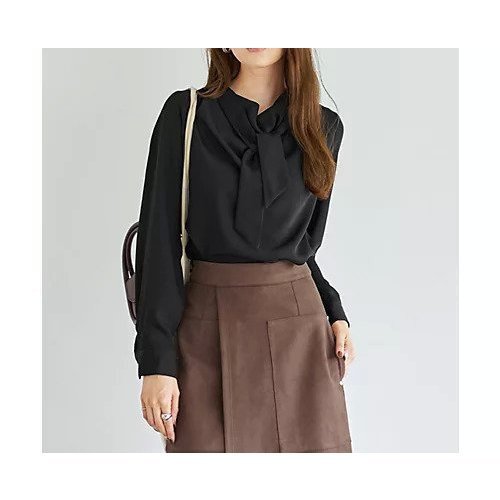 【スタイルデリ/STYLE DELI】のタイ付き首元ドレープブラウス インテリア・キッズ・メンズ・レディースファッション・服の通販 founy(ファニー) 　ファッション　Fashion　レディースファッション　Fashion for Women　トップス・カットソー　Cut & Sew Tops　シャツ・ブラウス・オフィスカジュアル　Elegant Blouses & Button-Ups　カーディガン　Cardigan, Knitwear　ジャケット　Jacket, Outerwear　スタイリッシュ　Stylish, Fashionable　ドレープ　Drape, Draping Fabric　定番　Standard, Basic Item　フォルム　Silhouette, Form　ポケット　Pocket, Pocket Detail　夏　Summer　ブラック|ID: prp329100003863105 ipo3291000000034102891