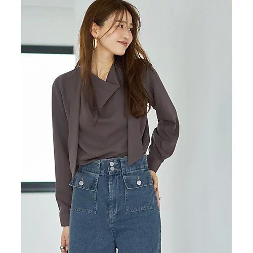【スタイルデリ/STYLE DELI】のタイ付き首元ドレープブラウス インテリア・キッズ・メンズ・レディースファッション・服の通販 founy(ファニー) 　ファッション　Fashion　レディースファッション　Fashion for Women　トップス・カットソー　Cut & Sew Tops　シャツ・ブラウス・オフィスカジュアル　Elegant Blouses & Button-Ups　カーディガン　Cardigan, Knitwear　ジャケット　Jacket, Outerwear　スタイリッシュ　Stylish, Fashionable　ドレープ　Drape, Draping Fabric　定番　Standard, Basic Item　フォルム　Silhouette, Form　ポケット　Pocket, Pocket Detail　夏　Summer　アッシュブラウン|ID: prp329100003863105 ipo3291000000034102892