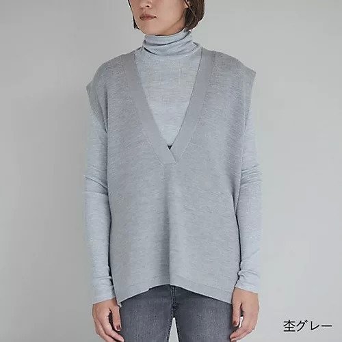 【ドレスハーセルフ/DRESS HERSELF】のVベスト/シルクウール インテリア・キッズ・メンズ・レディースファッション・服の通販 founy(ファニー) 　ファッション　Fashion　レディースファッション　Fashion for Women　アウター　Coat / Outerwear Collection　トップス・カットソー　Cut & Sew Tops　ベスト&ジレ / 重ね着スタイル　Vests & Gilets　インナー　Innerwear　シルク　Silk, 100% Silk　ベスト　Vest, Waistcoat　ミラノリブ　Milano Rib, Milano Stitch　定番　Standard, Basic Item　杢グレー|ID: prp329100003863171 ipo3291000000035914496