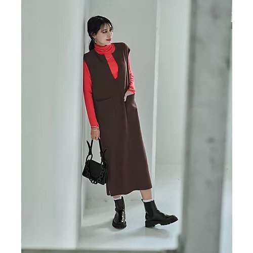 【スタイルデリ/STYLE DELI】の3シーズンコットン混紡 ポケットジャンパースカート インテリア・キッズ・メンズ・レディースファッション・服の通販 founy(ファニー) https://founy.com/ ファッション Fashion レディースファッション Fashion for Women スカート Skirts アクリル Acrylic Material 春 Spring カットソー Cut and Sewn Top シンプル Simple, Minimal スリット Slit, Slit Detail センター Center, Center Line ノースリーブ Sleeveless, No-Sleeve 長袖 Long Sleeve, Full Sleeve フォルム Silhouette, Form フロント Front, Front Design ポケット Pocket, Pocket Detail 半袖 Short Sleeve, Half Sleeve リボン Ribbon, Bow ループ Loop, Loop Knit 冬 Winter / This Winter S/S・春夏 SS, Spring/Summer, Warm Season 夏 Summer |ID: prp329100003903964 ipo3291000000033628826