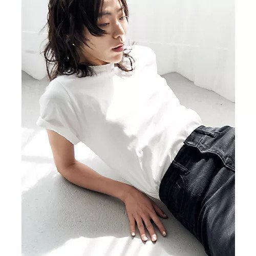 【マージュール/marjour】のOTONA MINIMAL TEE 人気、トレンドファッション・服の通販 founy(ファニー) 　ファッション　Fashion　レディースファッション　Fashion for Women　インナー　Innerwear　カーディガン　Cardigan, Knitwear　コンパクト　Compact, Small Size　ジャケット　Jacket, Outerwear　ストレッチ　Stretch, Stretchy Fabric　スリム　Slim, Slim Fit　トレンド　Trend, Trending Now　ベスト　Vest, Waistcoat　ベーシック　Basic, Essential　ボトム　Bottoms, Lower Wear　マーメイド　Mermaid, Fishtail Silhouette　ワイド　Wide, Wide Fit　旅行　Travel　other-3|ID: prp329100003905051 ipo3291000000031303093