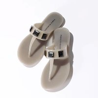 【ファビオ ルスコーニ/FABIO RUSCONI】のPVCビジューつきトングサンダル 人気、トレンドファッション・服の通販 founy(ファニー) ファッション Fashion レディースファッション Fashion for Women サンダル Sandals, Summer Shoes デニム Denim, Jeans Material ドレス Dress, One-Piece ビジュー Bijou, Jewel-like Accent 夏 Summer |ID:prp329100003934494