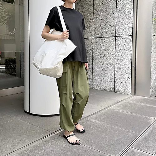 【トゥエルブクローゼット/12closet】の【洗える】バックフレアT 人気、トレンドファッション・服の通販 founy(ファニー) 　ファッション　Fashion　レディースファッション　Fashion for Women　バッグ　Bags　カットソー　Cut and Sewn Top　ドッキング　Docking, Mixed Material　フレア　Flare, Flared　人気　Popular, Best Seller　洗える　Machine Washable　other-3|ID: prp329100003956654 ipo3291000000034952749