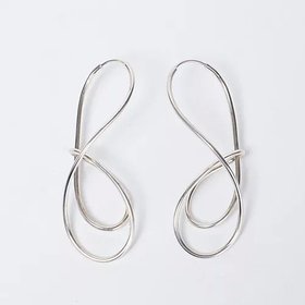 【バージュエリー/BAR Jewellery】のFLORA(両耳ピアス)シルバー 人気、トレンドファッション・服の通販 founy(ファニー) ファッション Fashion レディースファッション Fashion for Women エレガント 上品 Elegant シルバー Silver, Metallic Silver ダウン Down, Puffer バランス Balance, Style Balance |ID:prp329100003980248