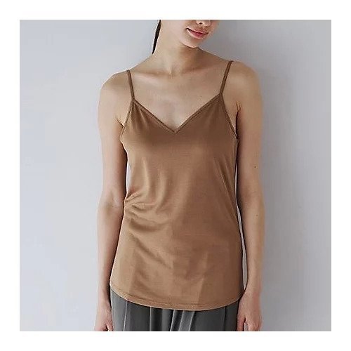 【ドレスハーセルフ/DRESS HERSELF】のインナー/シルク キャミソール インテリア・キッズ・メンズ・レディースファッション・服の通販 founy(ファニー) 　ファッション　Fashion　レディースファッション　Fashion for Women　トップス・カットソー　Cut & Sew Tops　キャミソール&ノースリーブ　Camisoles & Sleeveless Tops　インナー　Innerwear　エレガント 上品　Elegant　キャミソール　Camisole, Spaghetti Strap Top　サテン　Satin, Glossy Fabric　シルク　Silk, 100% Silk　デコルテ　Décolleté, Neckline　フィット　Fit, Slim Fit　ボトム　Bottoms, Lower Wear　ラウンド　Round, Round Neck　シナモン|ID: prp329100004010220 ipo3291000000036033391