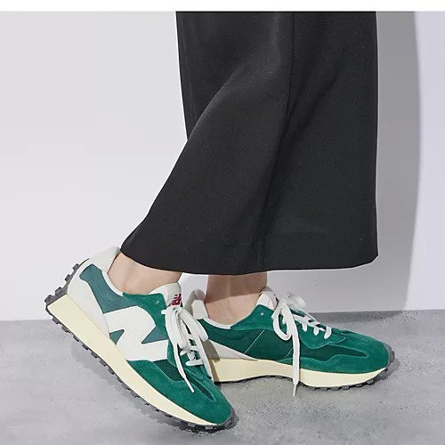【ニューバランス/new balance】のU327W インテリア・キッズ・メンズ・レディースファッション・服の通販 founy(ファニー) 　ファッション　Fashion　レディースファッション　WOMEN　スエード　Suede　バランス　Balance　ビッグ　Big　フォルム　Form　メッシュ　Mesh　人気　Popularity　グリーン|ID: prp329100004020966 ipo3291000000030613660
