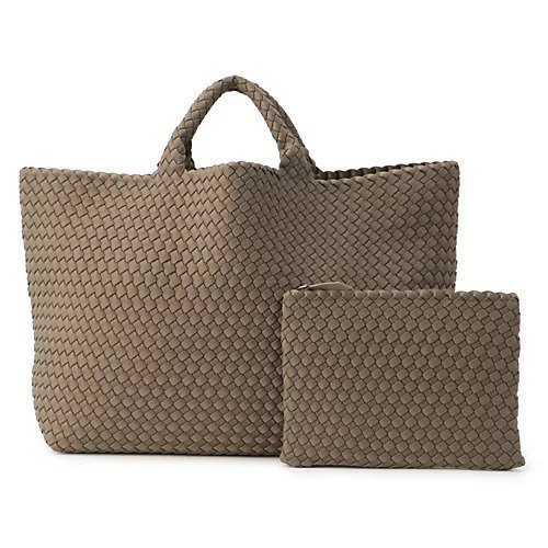 【ナゲディ/NAGHEDI】のメッシュラージトートバッグ インテリア・キッズ・メンズ・レディースファッション・服の通販 founy(ファニー) https://founy.com/ ファッション Fashion レディースファッション Fashion for Women バッグ Bags おすすめ Recommended / Our Picks クラッチ Clutch, Clutch Bag バランス Balance, Style Balance ポーチ Pouch, Small Case モダン Modern, Contemporary 軽量 Lightweight, Ultra Light |ID: prp329100004033585 ipo3291000000034058538
