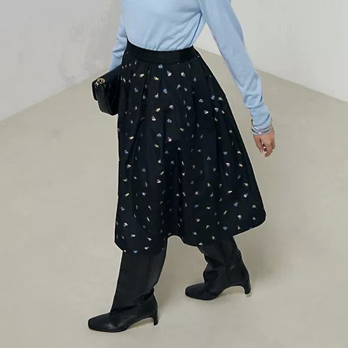 【ノーリーズ/NOLLEY'S】のKIRYU花柄ジャガードギャザースカート インテリア・キッズ・メンズ・レディースファッション・服の通販 founy(ファニー) https://founy.com/ ファッション Fashion レディースファッション WOMEN スカート Skirt 2024年 2024 2024-2025秋冬・A/W Aw/Autumn/Winter/Fw/Fall/2024-2025 ギャザー Gather シンプル Simple タフタ Taffeta タートル Turtle 日本製 Made In Japan |ID: prp329100004034698 ipo3291000000026873810