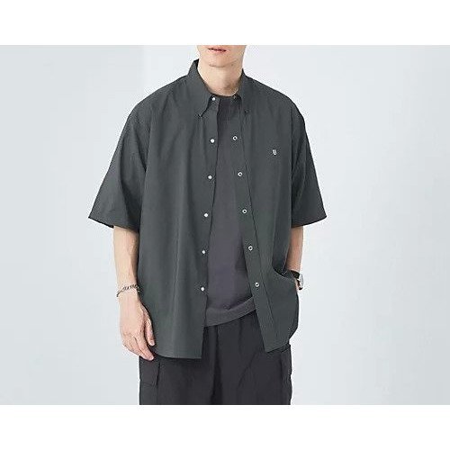 【グリーンレーベルリラクシング/green label relaxing / UNITED ARROWS / MEN】の【別注】GLR サッカー ソリッド スナップダウン シャツ インテリア・キッズ・メンズ・レディースファッション・服の通販 founy(ファニー) 　ファッション　Fashion　メンズファッション　MEN　春　Spring　カーゴパンツ　Cargo Pants　サッカー　Soccer　シューズ　Shoes　ストライプ　Stripe　スラックス　Slacks　デニム　Denim　トレンド　Trend　ドット　Dot　プリント　Print　別注　Special Order　半袖　Short Sleeve　ワイド　Wide　ワーク　Work　S/S・春夏　Ss・Spring/Summer　おすすめ　Recommend　夏　Summer　DK.GRAY|ID: prp329100004036152 ipo3291000000026865685