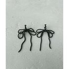 【マージュール/marjour】のDOUBLE RIBBON EARRING 人気、トレンドファッション・服の通販 founy(ファニー) ファッション Fashion レディースファッション WOMEN ジュエリー Jewelry リング Rings イヤリング Earrings イヤリング Earrings モチーフ Motif リボン Ribbon ループ Loop thumbnail BLACK|ID: prp329100004053852 ipo3291000000027268302