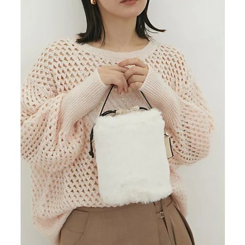 【ビス/VIS】の【2WAY】ふわふわエコファーショルダーバッグ 人気、トレンドファッション・服の通販 founy(ファニー) 　ファッション　Fashion　レディースファッション　WOMEN　バッグ　Bag　2024年　2024　2024-2025秋冬・A/W　Aw/Autumn/Winter/Fw/Fall/2024-2025　A/W・秋冬　Aw・Autumn/Winter・Fw・Fall-Winter　ショルダー　Shoulder　チャーム　Charm　バランス　Balance　フェイクファー　Faux Fur　ポケット　Pocket　巾着　Purse　財布　Wallet　 other-1|ID: prp329100004066910 ipo3291000000027411708