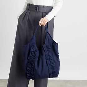 【グローブ/grove】のフリルハンドルトート 人気、トレンドファッション・服の通販 founy(ファニー) ファッション Fashion レディースファッション WOMEN バッグ Bag 2024年 2024 2024-2025秋冬・A/W Aw/Autumn/Winter/Fw/Fall/2024-2025 スマート Smart フェミニン Feminine ポケット Pocket |ID:prp329100004086630