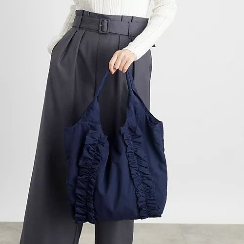 【グローブ/grove】のフリルハンドルトート 人気、トレンドファッション・服の通販 founy(ファニー) 　ファッション　Fashion　レディースファッション　WOMEN　バッグ　Bag　2024年　2024　2024-2025秋冬・A/W　Aw/Autumn/Winter/Fw/Fall/2024-2025　スマート　Smart　フェミニン　Feminine　ポケット　Pocket　 other-1|ID: prp329100004086630 ipo3291000000027656869