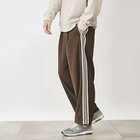 【ザ ショップ ティーケー/THE SHOP TK / MEN】のサイドライントラックパンツ ワイドシルエット 人気、トレンドファッション・服の通販 founy(ファニー) ファッション Fashion メンズファッション MEN ボトムス Bottoms/Men ジャケット Jacket ジャージ Jersey スポーティ Sporty スマート Smart ドレープ Drape ビッグ Big ポケット Pocket ワイド Wide 今季 This Season thumbnail ブラウン|ID: prp329100004104625 ipo3291000000028330690