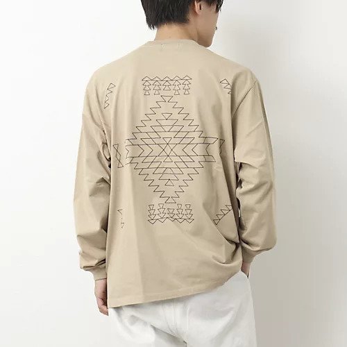 【ノーリーズ グッドマン/NOLLEY'S goodman / MEN】の【PENDLETON/ペンドルトン】Back EMB LS Tee バックエンブロイダリー ロンT 長袖Tシャツ 24AW インテリア・キッズ・メンズ・レディースファッション・服の通販 founy(ファニー) 　ファッション　Fashion　メンズファッション　MEN　2024年　2024　2024-2025秋冬・A/W　Aw/Autumn/Winter/Fw/Fall/2024-2025　ネイティブ　Native　フロント　Front　長袖　Long Sleeve　ベージュ|ID: prp329100004106077 ipo3291000000027917690