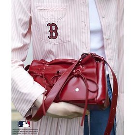 【ビス/VIS】の【MLB COLLECTION BY JUN】ロゴ型押しリボンショルダーバッグ 人気、トレンドファッション・服の通販 founy(ファニー) ファッション Fashion レディースファッション WOMEN バッグ Bag カーディガン Cardigan コレクション Collection ショルダー Shoulder スウェット Sweat スペシャル Special 財布 Wallet ニューヨーク New York フロント Front ポケット Pocket ポーチ Pouch リボン Ribbon |ID:prp329100004112091