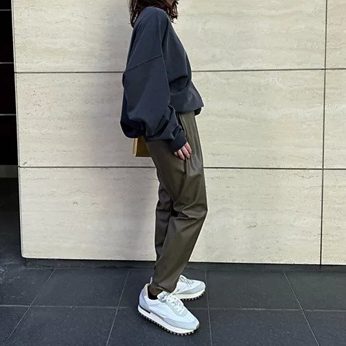 【エクラ/eclat】の【徳原文子さん別注】クルーネックBIGスウェット 人気、トレンドファッション・服の通販 founy(ファニー) 　ファッション　Fashion　レディースファッション　Fashion for Women　トップス・カットソー　Cut & Sew Tops　レディースパーカー・カジュアルフーディー　Casual Hoodies & Sweatshirts　スウェット・クルーネックトップス　Sweatshirts & Crewnecks / Relaxed Fit Sweat Tops　スウェット / スエット　Sweatshirt, Sweatwear　チェック　Check, Plaid, Tartan　フォルム　Silhouette, Form　別注　Limited Edition, Custom Order　春　Spring　洗える　Machine Washable　秋　Autumn　other-3|ID: prp329100004124840 ipo3291000000032617078