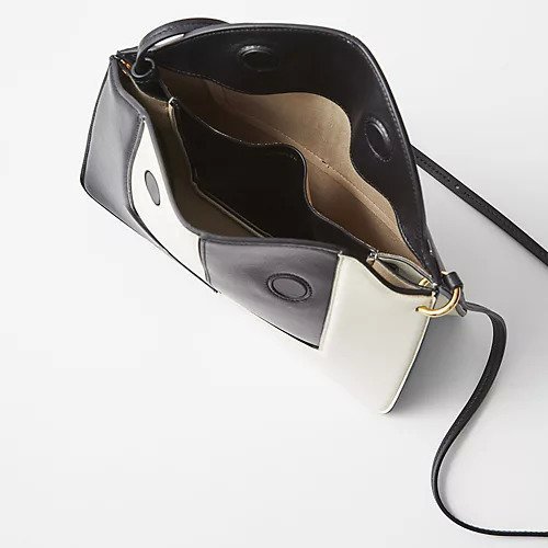 【ワンドラー/WANDLER】のPenelope Bag 人気、トレンドファッション・服の通販 founy(ファニー) 　ファッション　Fashion　レディースファッション　Fashion for Women　バッグ　Bags　スクエア　Square, Square Shape　スリム　Slim, Slim Fit　フォルム　Silhouette, Form　マグネット　Magnet, Magnetic Closure　ラップ　Wrap, Wrap Design　other-2|ID: prp329100004132088 ipo3291000000032618259