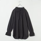 【トゥエルブクローゼット/12closet】の【福田麻琴さんコラボ】【洗える】レースフリルブラウス 人気、トレンドファッション・服の通販 founy(ファニー) ファッションモデル・俳優・女優 Models 女性 Women 福田麻琴 Fukuda Makoto ファッション Fashion レディースファッション WOMEN トップス・カットソー Tops/Tshirt シャツ/ブラウス Shirts/Blouses インナー Inner 洗える Washable コラボ Collaboration スウェット Sweat スピンドル Spindle デニム Denim バランス Balance フリル Frills ラウンド Round リボン Ribbon レース Race ワーク Work A/W・秋冬 Aw・Autumn/Winter・Fw・Fall-Winter ビジネス 仕事 通勤 Business thumbnail スミクロ|ID: prp329100004134273 ipo3291000000028285861