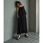 【スタイルデリ/STYLE DELI】の華奢ストラップシボ生地ワンピース 人気、トレンドファッション・服の通販 founy(ファニー) ファッション Fashion レディースファッション WOMEN ワンピース Dress インナー Inner 春 Spring 秋 Autumn/Fall カーディガン Cardigan ギャザー Gather サロペット Overalls シャーリング Shirring スクエア Square スリット Slit 定番 Standard 長袖 Long Sleeve フィット Fit フォルム Form フレア Flare ポケット Pocket 半袖 Short Sleeve ループ Loop S/S・春夏 Ss・Spring/Summer 夏 Summer thumbnail ブラック|ID: prp329100004140533 ipo3291000000028404562