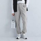 【グリーンレーベル リラクシング / ユナイテッドアローズ/green label relaxing / UNITED ARROWS】の【別注】スウェット パンツ 人気、トレンドファッション・服の通販 founy(ファニー) ファッション Fashion レディースファッション WOMEN パンツ Pants アウトドア Outdoor 秋 Autumn/Fall カットソー Cut And Sew スウェット Sweat トレーナー Trainer フランス France プリント Print 別注 Special Order 冬 Winter おすすめ Recommend thumbnail MD.GRAY|ID: prp329100004144266 ipo3291000000028465177