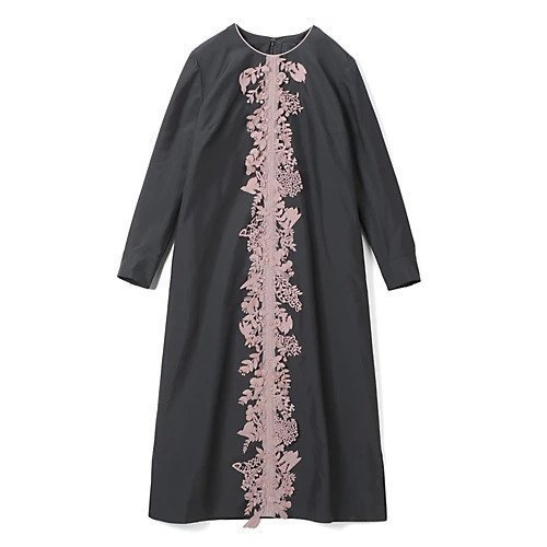 【ミナ ペルホネン/mina perhonen】の【SPURSHOP別注】forest paradeシルクドレス インテリア・キッズ・メンズ・レディースファッション・服の通販 founy(ファニー) 　ファッション　Fashion　レディースファッション　Fashion for Women　ワンピース　Dresses　フォーマル・パーティードレス・結婚式用ドレス　Elegant & Casual Dresses　2024年　2024　2024-2025秋冬・A/W　Autumn/Winter 2024–25 AW24–25　シルク　Silk, 100% Silk　スリット　Slit, Slit Detail　ドレス　Dress, One-Piece　フロント　Front, Front Design　レース　Lace, Lace Fabric　別注　Limited Edition, Custom Order　NAVY|ID: prp329100004153132 ipo3291000000034865570